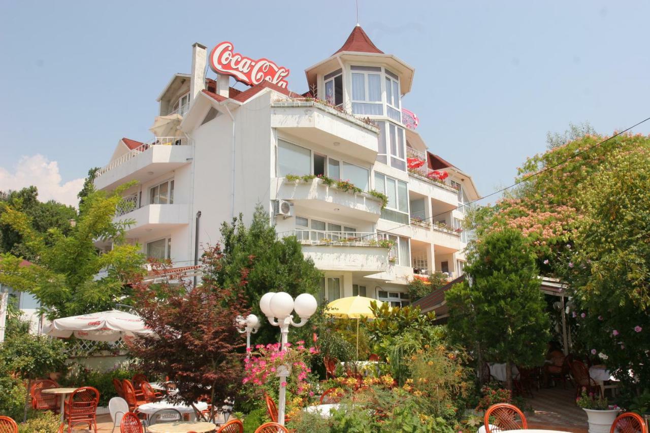 Hotel Kamelia Varna Exterior photo